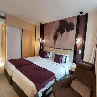 Beyzaa Hotel and Suites - bar