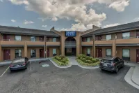 Wake Inn Hotel berhampiran Knightdale Commons