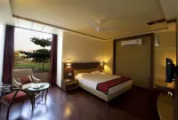 Lariya Resort
