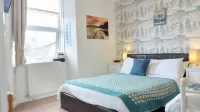 Invergarry Room Only Guest House for Adults فنادق في ويندرمير