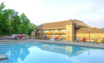 Clarion Pointe Downtown Gatlinburg