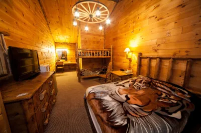 Log Cabin Lodge & Suites Hôtels à : Middlecreek Township
