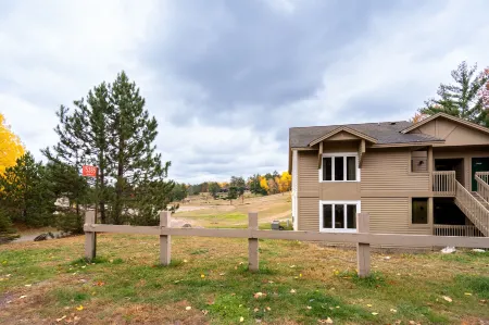 Telemark Northwoods Lodging