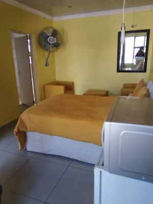 Elson Lodge Hotels in Vosloorus