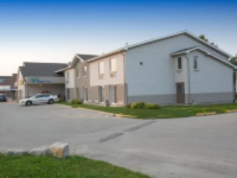 The Village Inn Hotels in Wellington County