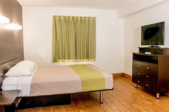 Studio 6 San Antonio, TX - Lackland AFB Hotels in San Antonio