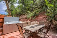 3Br Manitou Springs 2Min to Restaurants Hot Tub