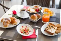 Hotel Vesuvio - breakfast