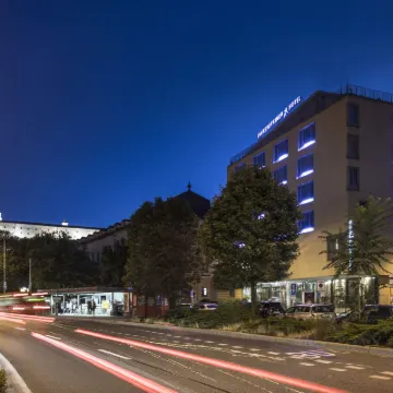 Falkensteiner Hotel Bratislava โรงแรมใกล้โบสถ์เซนต์อลิซาเบธ