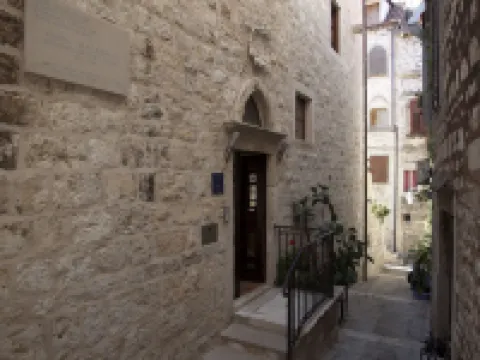 빌라 노라 흐바르 흐바르 호텔