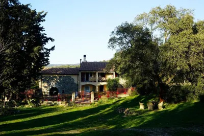 Molino Della Volta Hotels near Rusellae (Archeological Site)