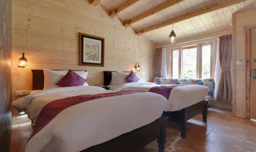 Treebo Premium Blue Mountain Country Club And Resort - piscina