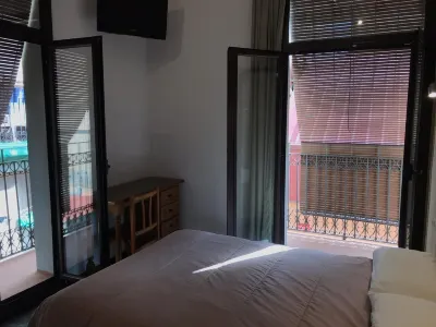 Hostal Radio Barcelona Hotels in Sant Martí