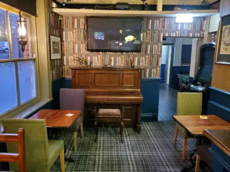 The Queens Arms Hotel Acomb Отели в г. Хейдон Бридж