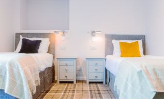 Poseidon Inn - Housity