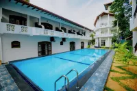 Prince Beach Hotel Bentota - Beach