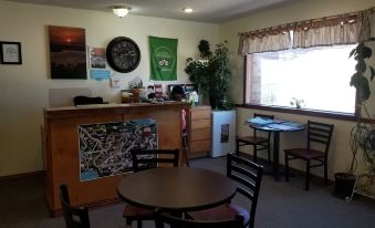 Pointe West Resort Motel
