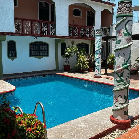 Hotel Casablanca Отели рядом с достопримечательностью «Пляж Каррисалильо»
