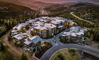 Stein Eriksen Residences