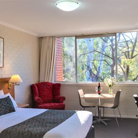 Parkview Motor Inn and Apartments