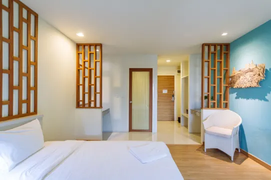 ห้องดีลักซ์ เตียงใหญ่ 1 เตียง