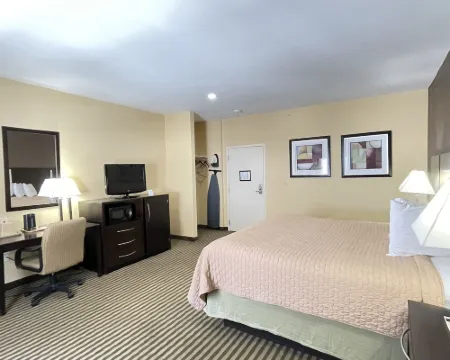 Whitney Inn & Suites Hotels in Hamden