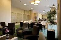 North Point Hotel - breakfast