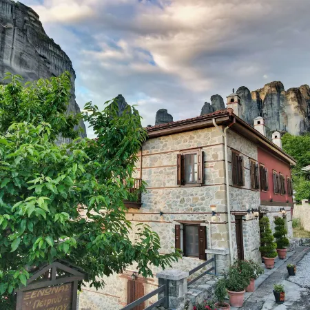 Petrino Guesthouse