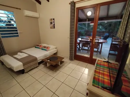 Residence Ti Village Creole Отели в г. Сент-Ан