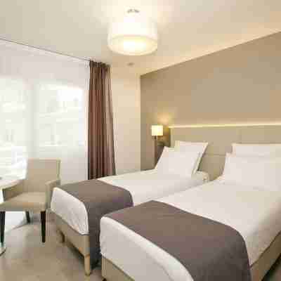 Séjours & Affaires Courbevoie Grande Arche Rooms