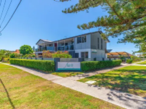 Adrift Apartments Hotels in Yamba