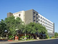 DoubleTree by Hilton Hotel San Antonio Downtown Hotels near Tobin Park