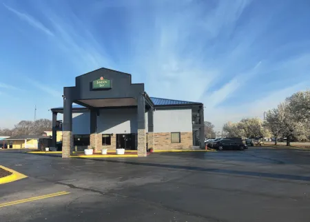 Jameson Inn Conyers Отели рядом с достопримечательностью «Кафедральный собор Крисчен Гроут»