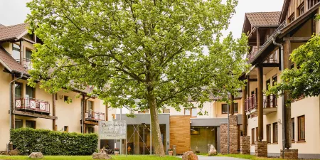 Hotel - Restaurant Bastenhaus Отели в г. Орбис