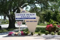 Venice Beach Villas Hotel di Venesia