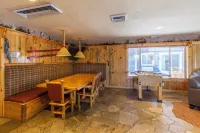Red Wolf Lodge at Olympic Valley Hotels in Olympic Valley