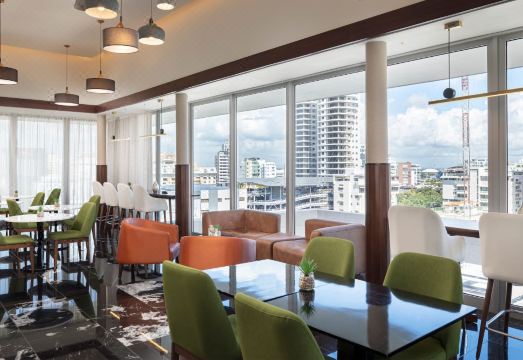 홀리데이 인 산토 도밍고 호텔 & 스위트