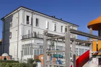 利都維塞爾巴酒店