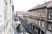 Tesla Boutique Apartments & Rooms -  Apartamentos vacacionales