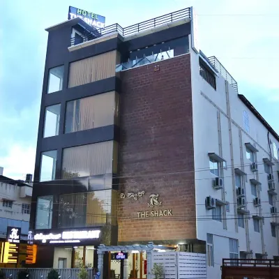 Hotel the Shack 프론티어 매니지먼트 센터 주변 호텔