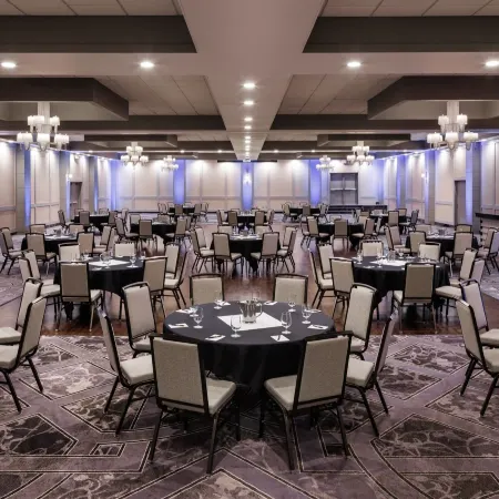 Pomeroy Hotel & Conference Centre
