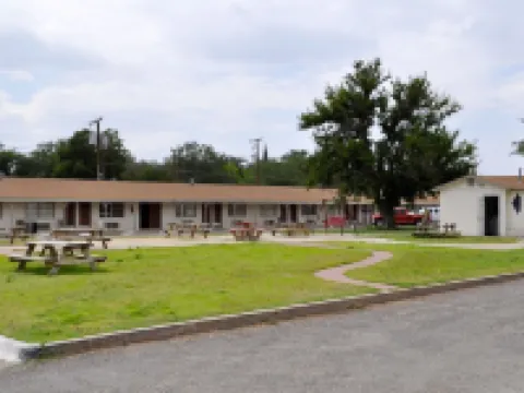 Andrews Motor Inn Hotels in Andrews