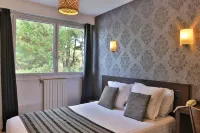 Le Galet Hotel & Spa فنادق في Saint-Philibert