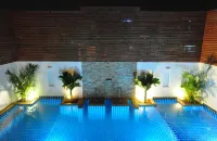 Forty Winks Phuket Hotel