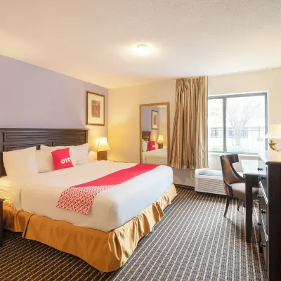 OYO Townhouse Houston Airport North Các khách sạn gần Trung tâm mua sắm Greenspoint Mall