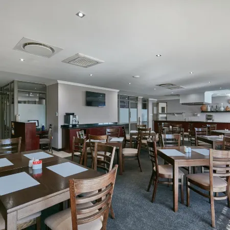 Regent Select Hotel