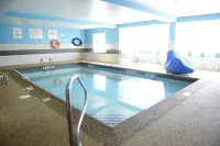 Keene Elm City Hotel, Ascend Hotel Collection - Pools