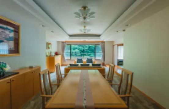 쓰에타테 온센 호텔 히젠야