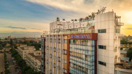 M One Hotel