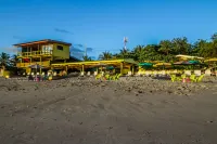 Hotel Estero y Mar Отели в г. 